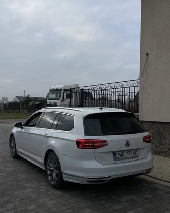 Volkswagen Passat cena 77000 przebieg: 195191, rok produkcji 2016 z Grodków małe 301